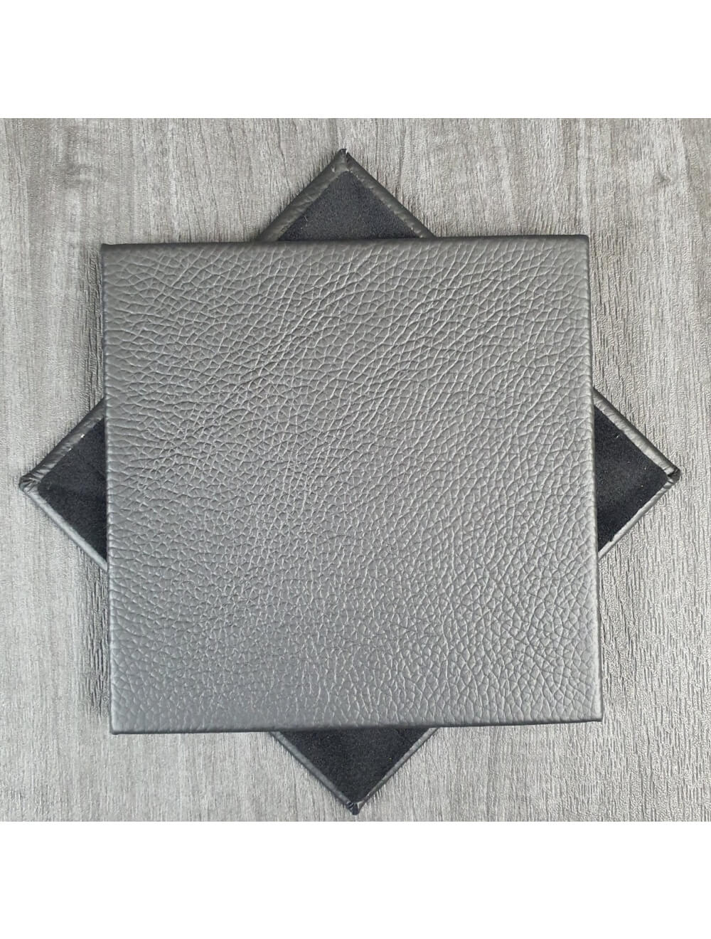 Lederen placemats en onderzetters